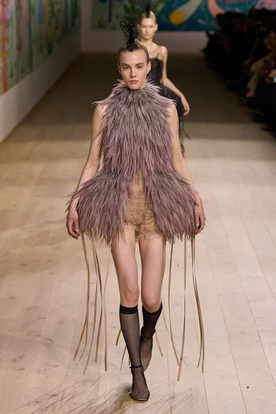 Look 67